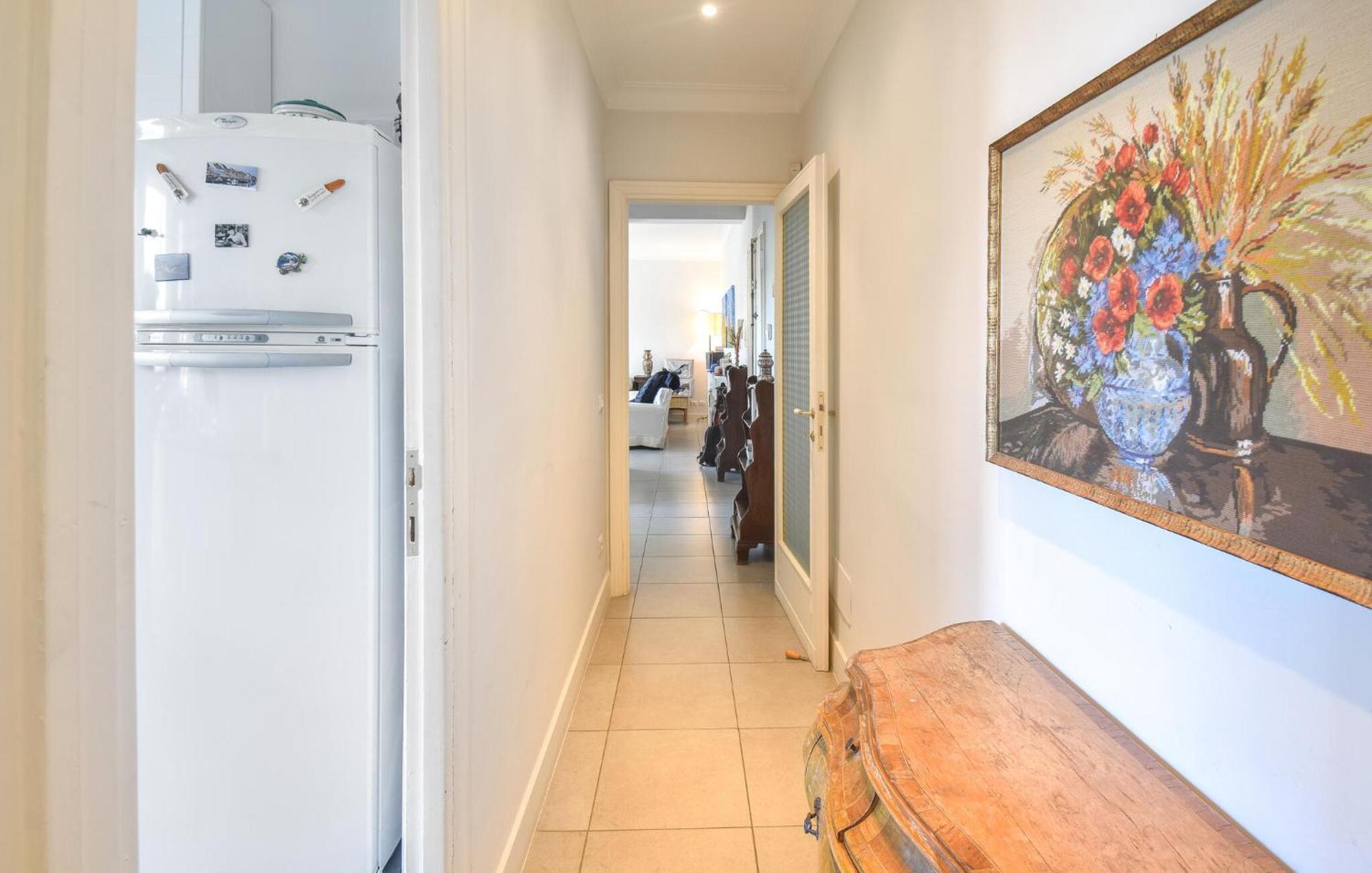 Amazing In With Kitchen