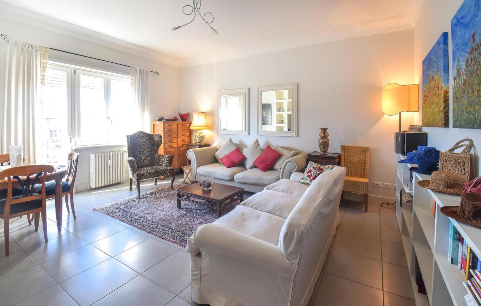 Amazing In With Kitchen Apartment Rom