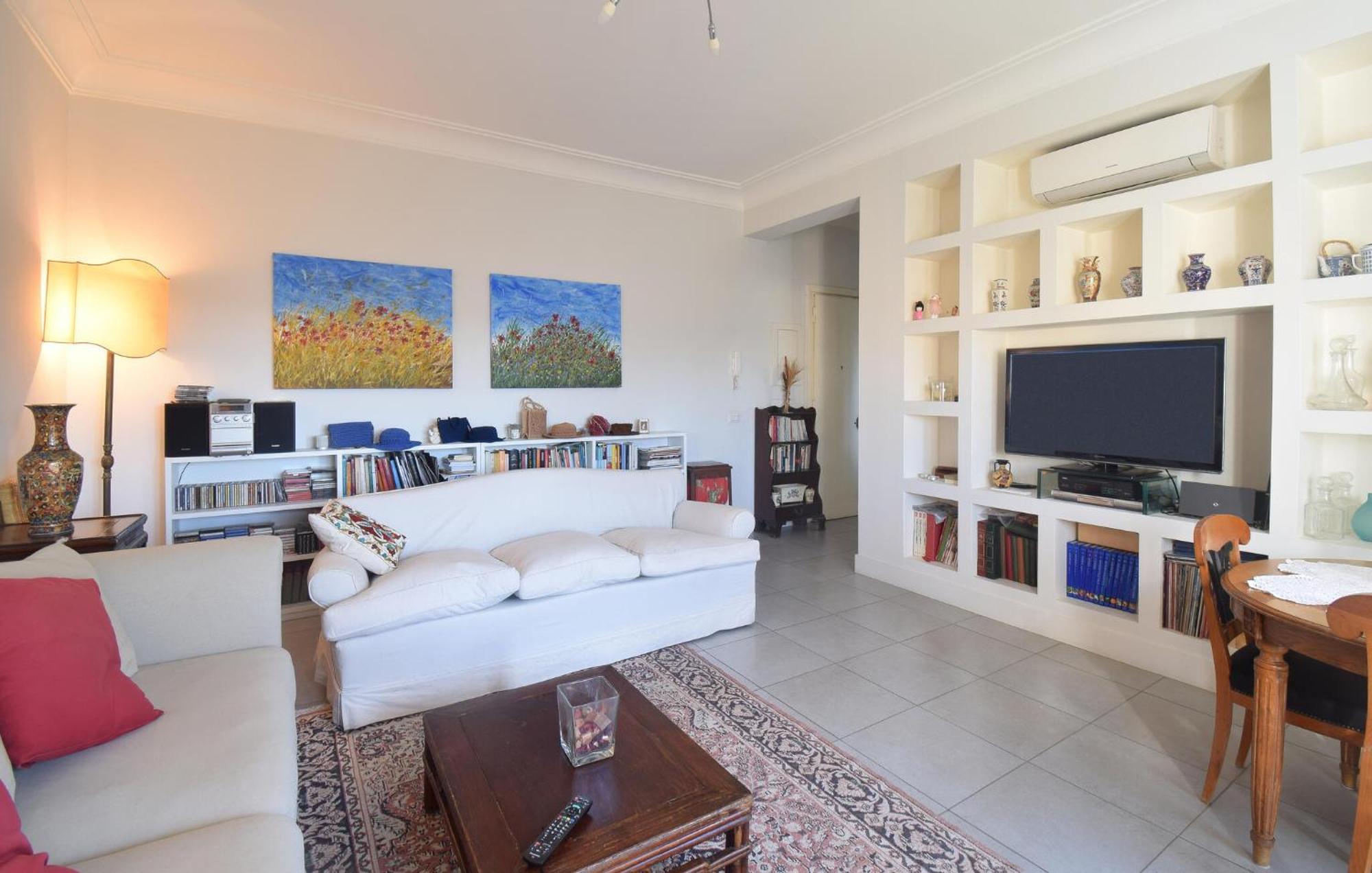 Apartment Amazing In With Kitchen *